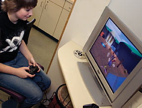 The Teen Lounge has been designed for hospitalized adolescents (ages 12 and older), including those with cancer, as a space where they can relax in a teen-friendly environment.